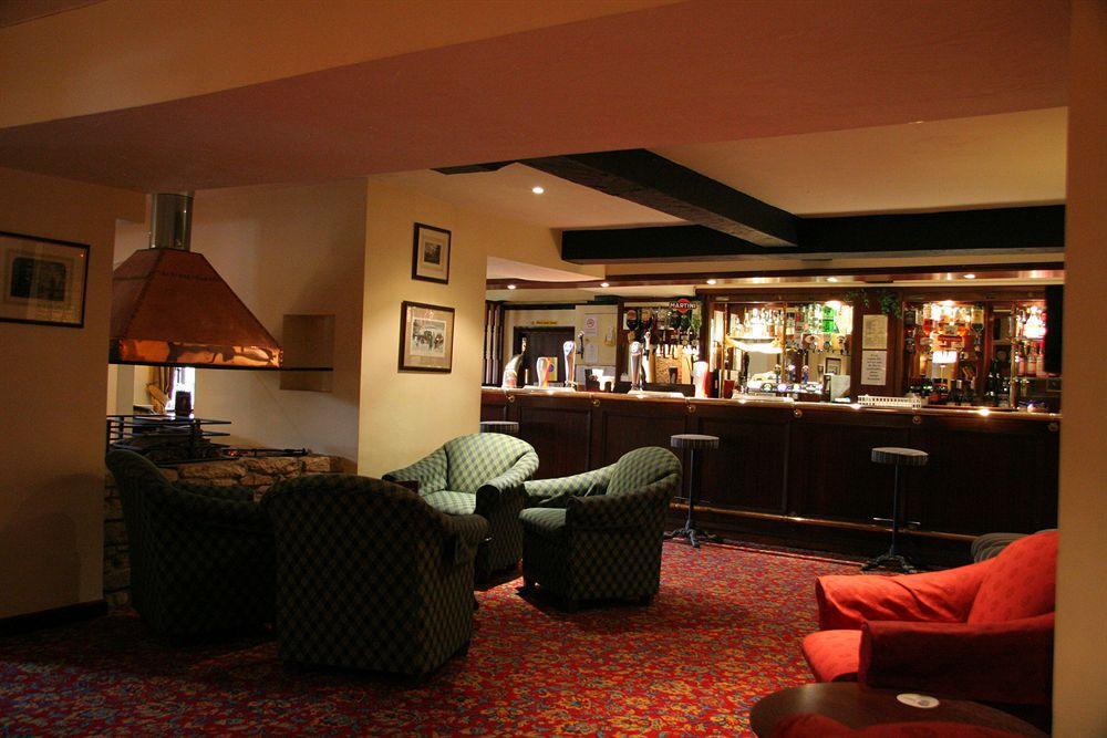 The Holt Hotel 스티플아스톤 외부 사진